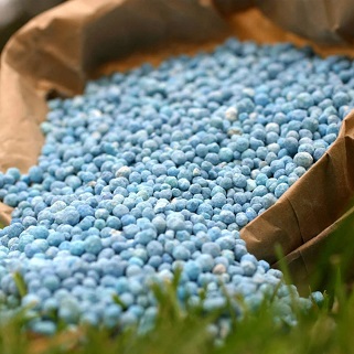 توزیع ۱۲ هزار و ۴۰۰ تن کود یارانه‌ای در خراسان جنوبی